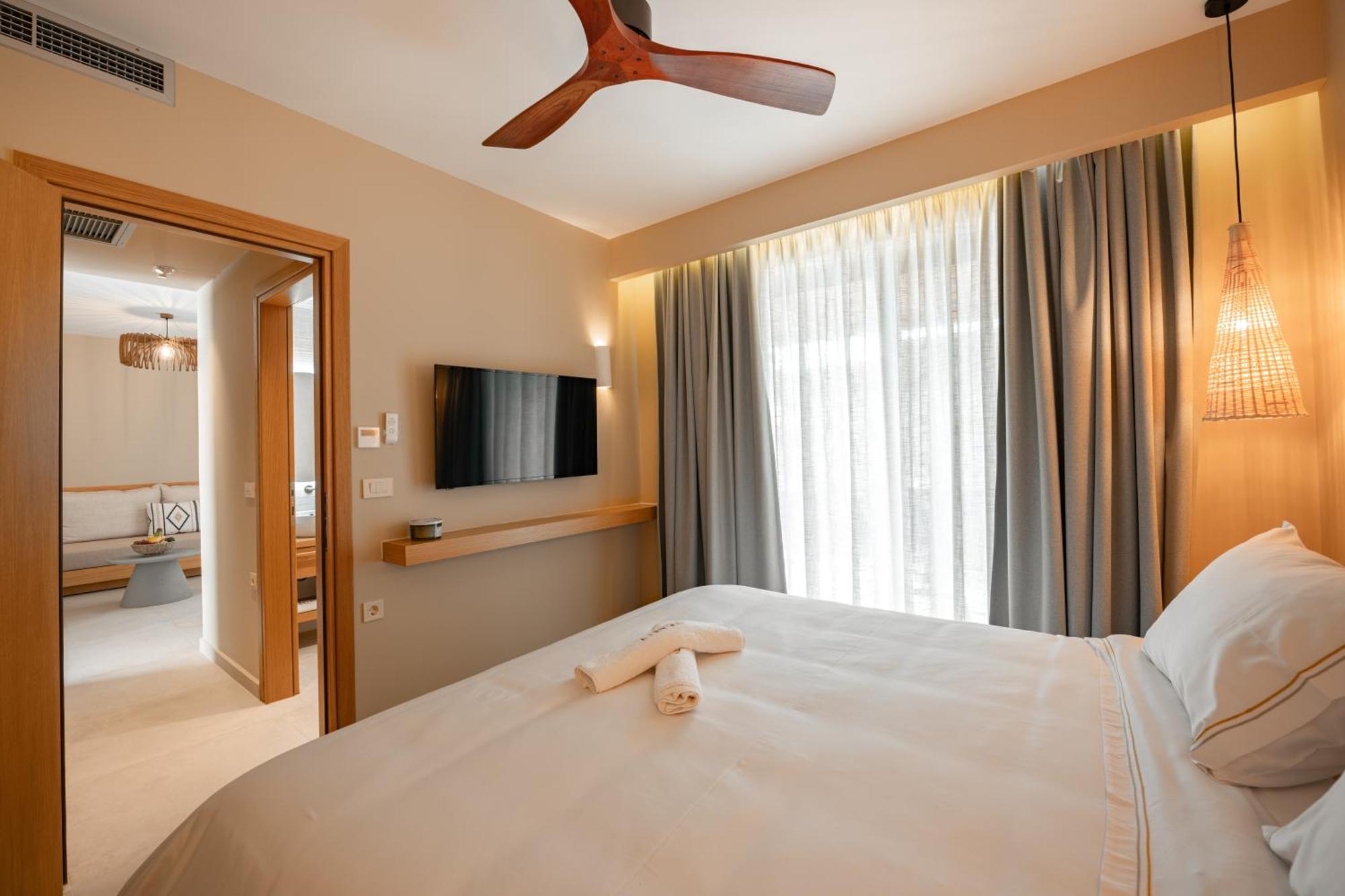 Trinity Design Suites Valanidorachi Экстерьер фото